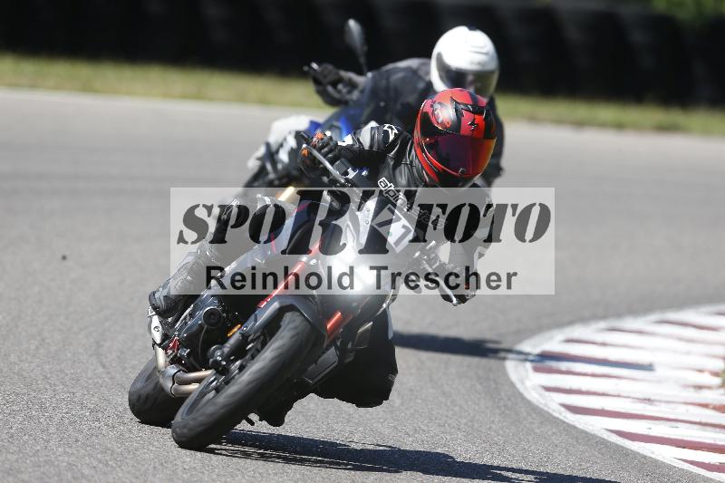 Archiv-2025/48 25.08.2025 Cornu Master School ADR/gruen-vert/71